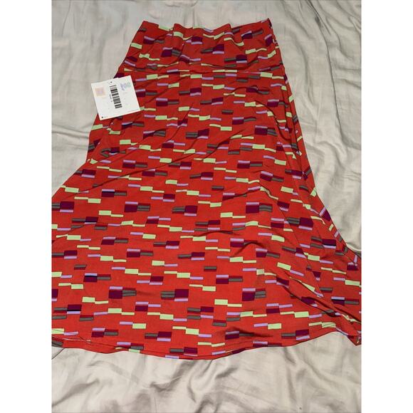 Lot Of 10 LuLaRoe Irma Azure Randy Shirt Skirt Tee Soft Patriotic Geometric - Picture 10 of 11